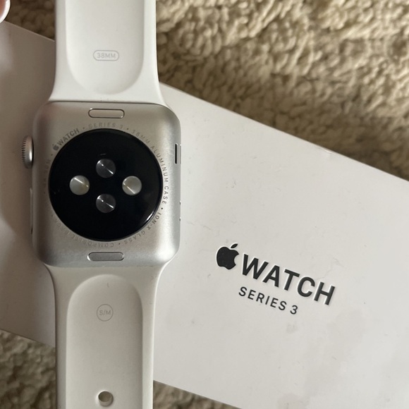 Apple watch series 3 main image 2